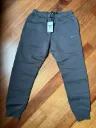 Sudadera nike gris oscuro bota cerrada