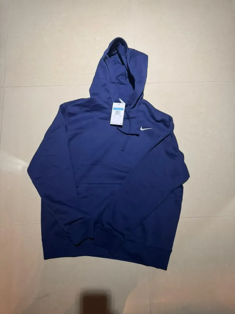 Buzo con capucha nike azul oscuro (s)
