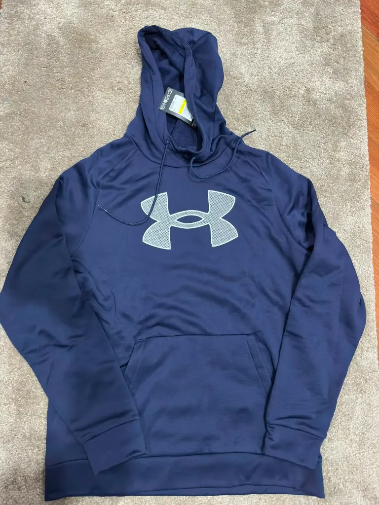 Buzo under Armour azul oscuro (m)