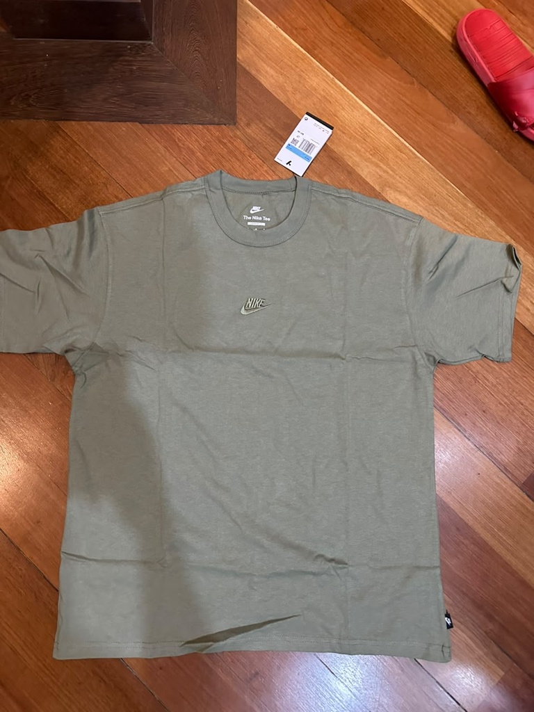 Camiseta nike basica verde olivo tela gruesa (m)