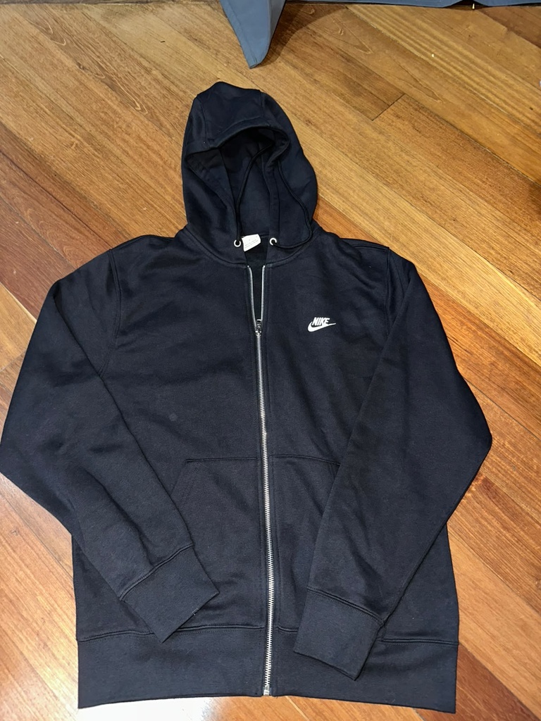 Buzo Nike club con cierre negro (s)