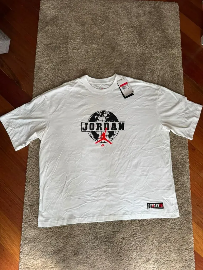 Men's Jordan Globe Graphic Oversized T-Shirt (s)